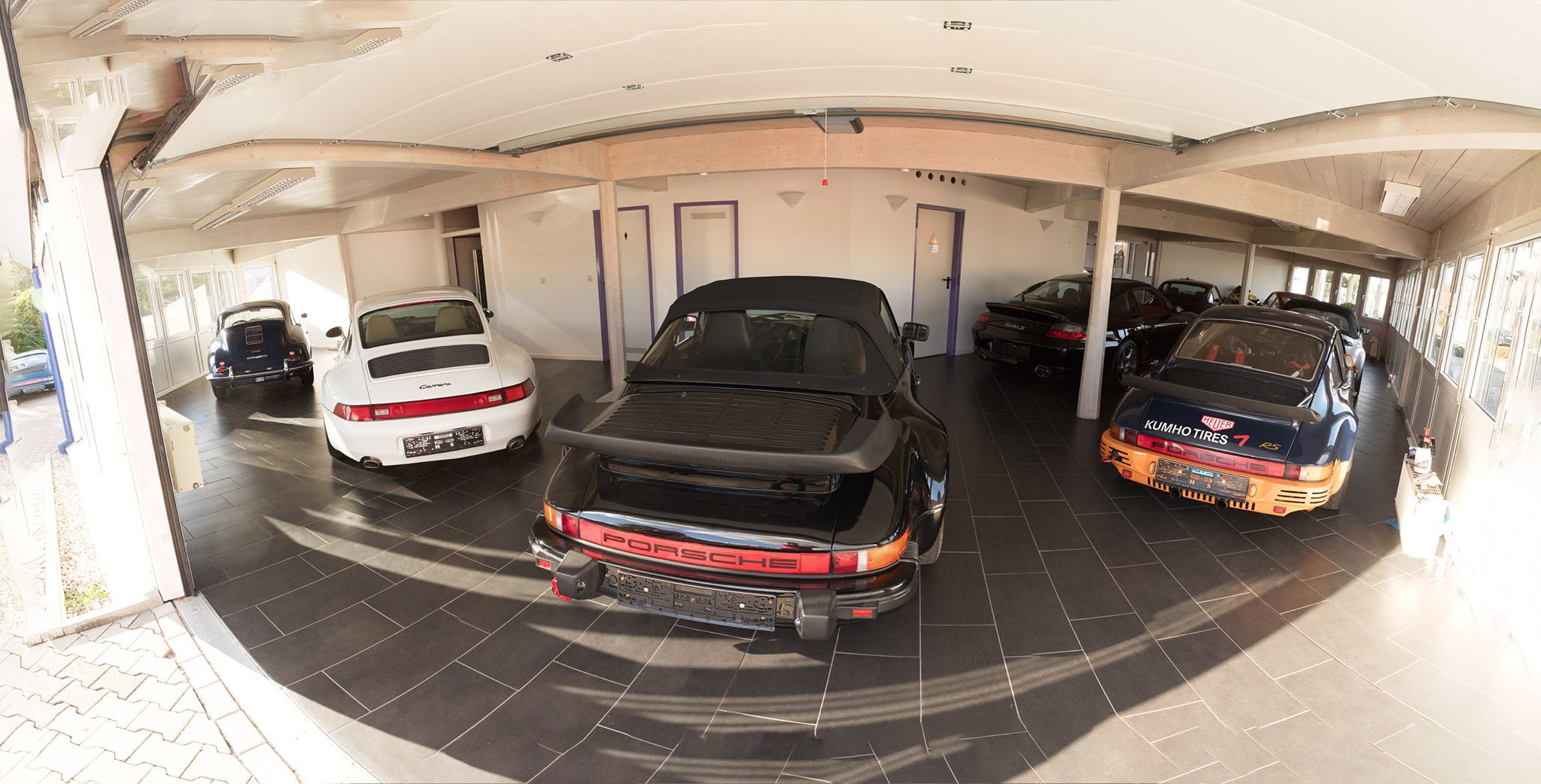 Showroom hinten